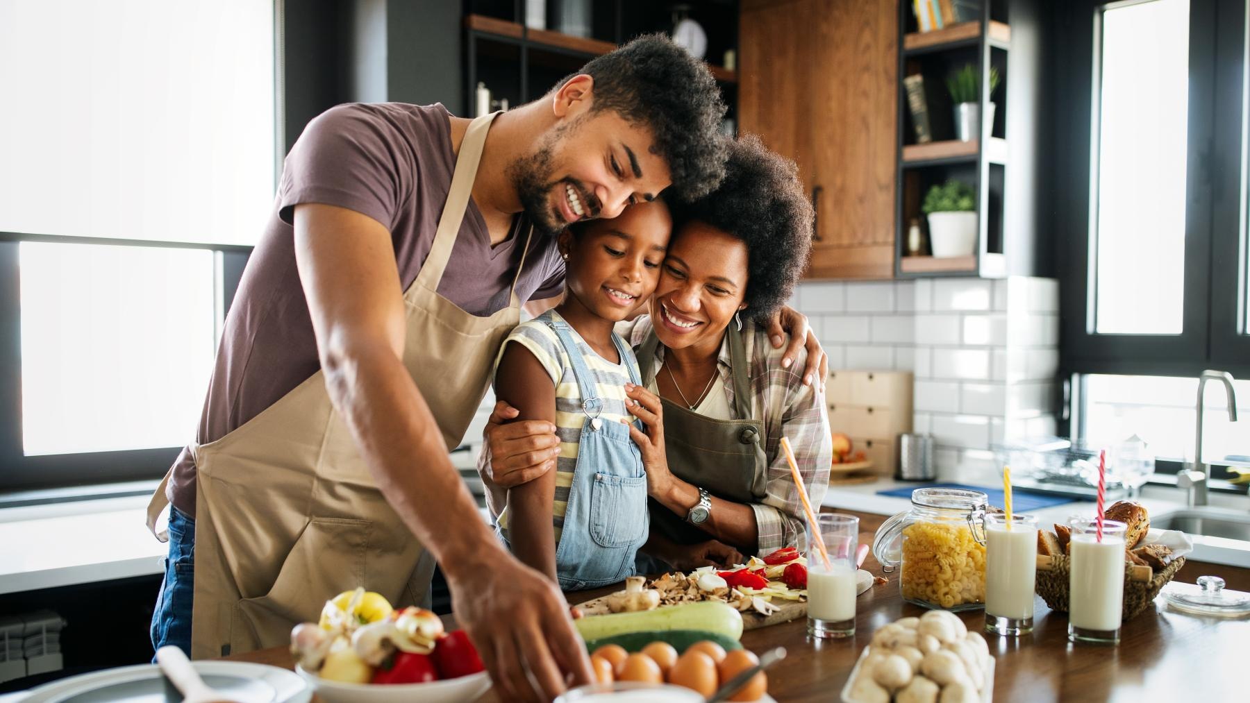 Bustling community with plenty of dining choices Bustling community with plenty of dining choices